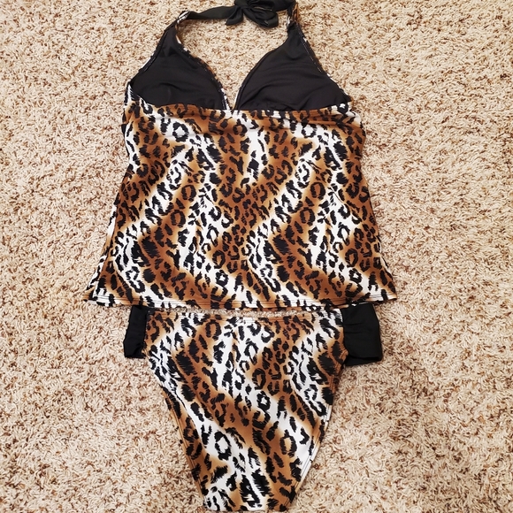 NWOT Venus Leopard Halter Tankini Top:14 Bottom:12 - Picture 5 of 6
